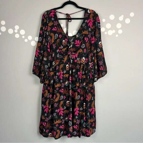 Torrid Mini Rayon Slub Balloon Sleeve Twist Front Leopard Leaves Size 3X - Picture 1 of 11